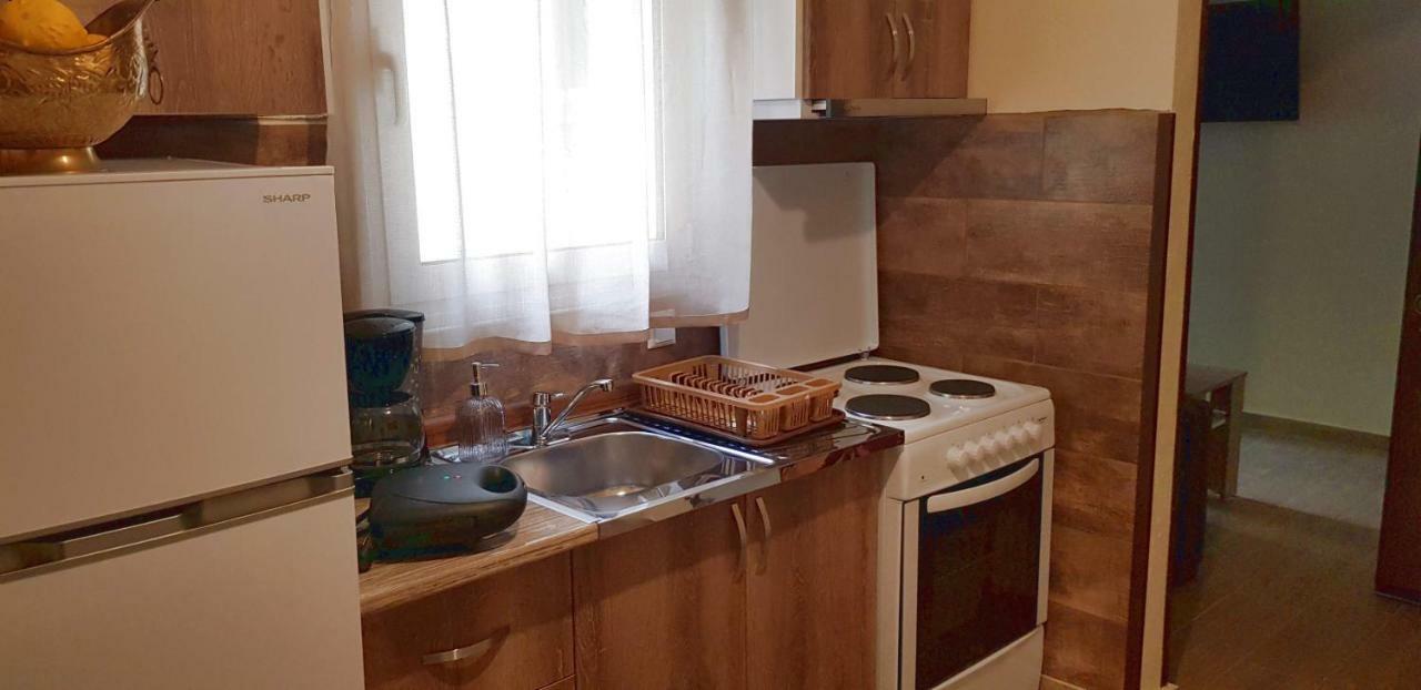 Ferienwohnung City'S Center Lux. Apt.Up 4 Persons And Bbq Kavala Exterior foto