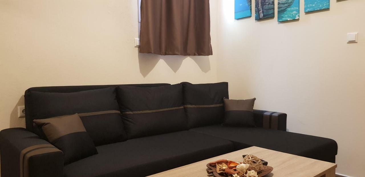 Ferienwohnung City'S Center Lux. Apt.Up 4 Persons And Bbq Kavala Exterior foto